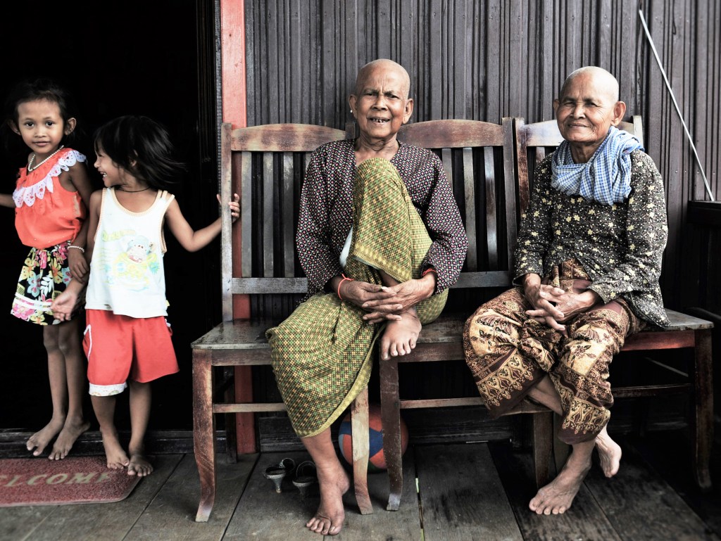 Nonnen von Tonle Sap #1